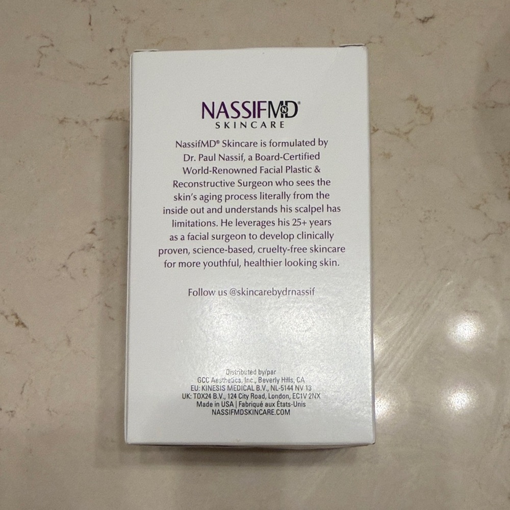 NassifMD Hydro-screen hydrating serum - Picture 3 of 5